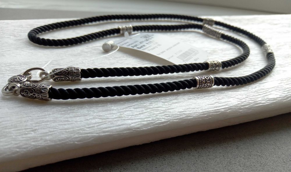 Шелковый шнурок с серебряными вставками серебром черный 50 55 60 жгут