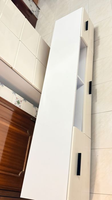 Móvel da sala branco
