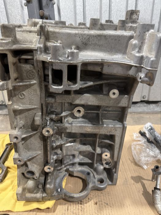 Блок та колінвал n20b20 bmw