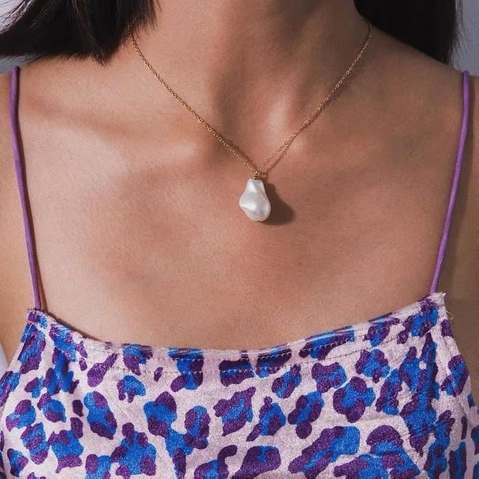 Стильная цепочка минимализм с барочной жемчужиной