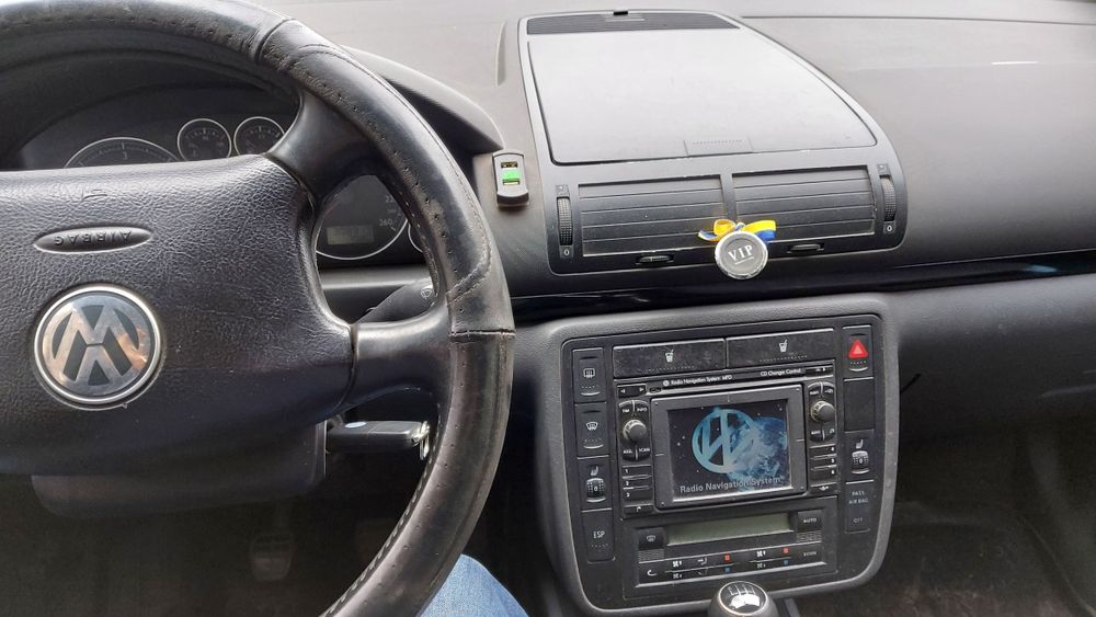 Продам минивен 7 мест