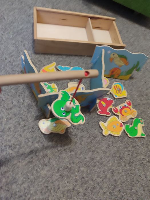 Дитяча рибалка на магніті