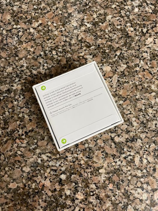 Apple AirPods 4 com ANC (Cancelamento de Ruido)