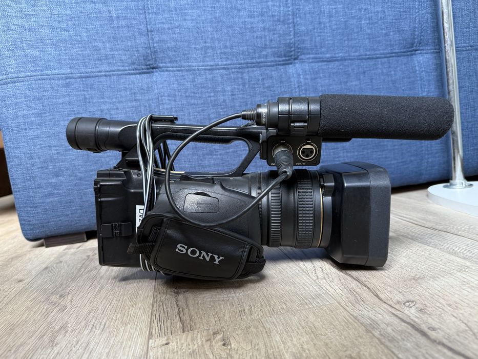 Кінокамера/відеокамера Sony HVR-Z5E