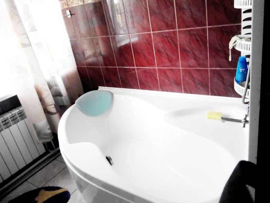 Під Е відновлення або , З ремонтом будинок , котеджна вулиця 8 км. біл