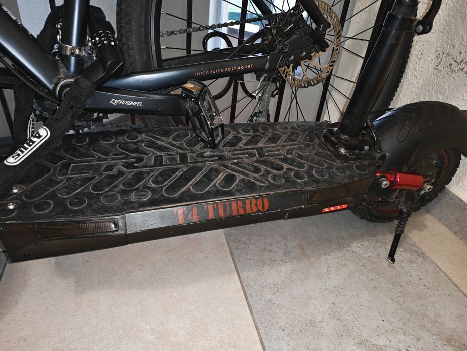 Потужний електросамокат Crosser T4 TURBO 60 км/год 1500w