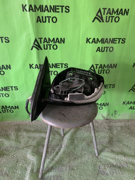 Леаое зеркало на qx60 с поворотом!!!Состояние отличное , как на фото!!