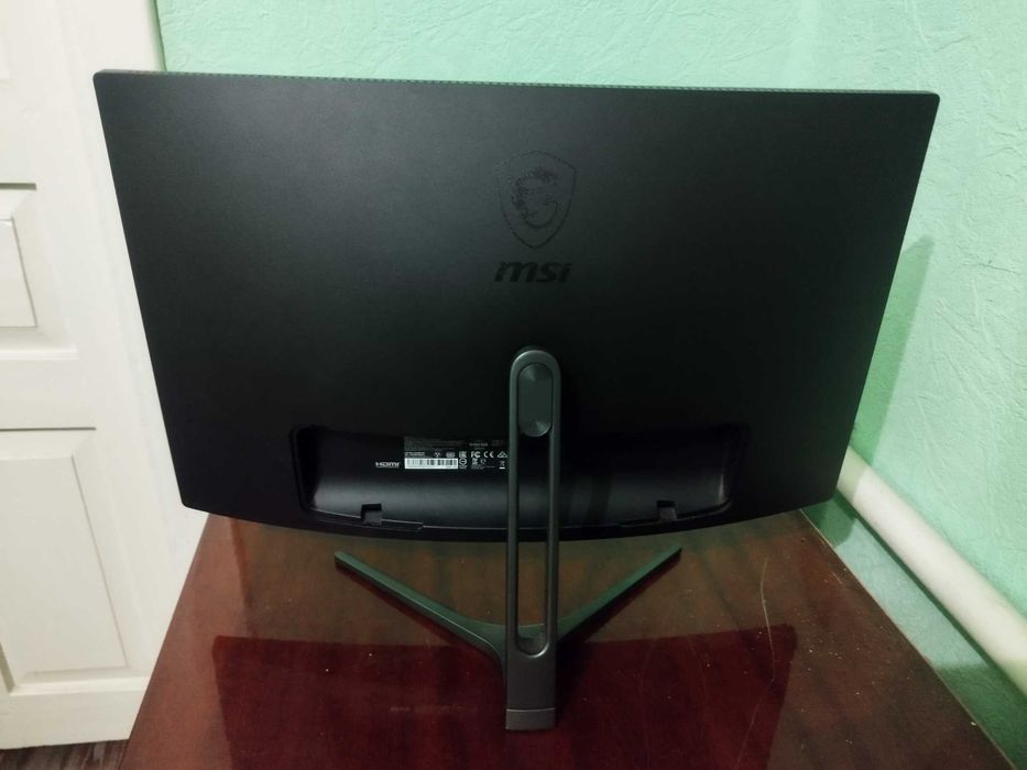 Потужний ігровий монітор MSI OPTIX G241VC