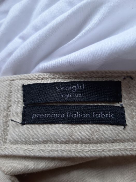 Jeansy beżowe Calvin Klein