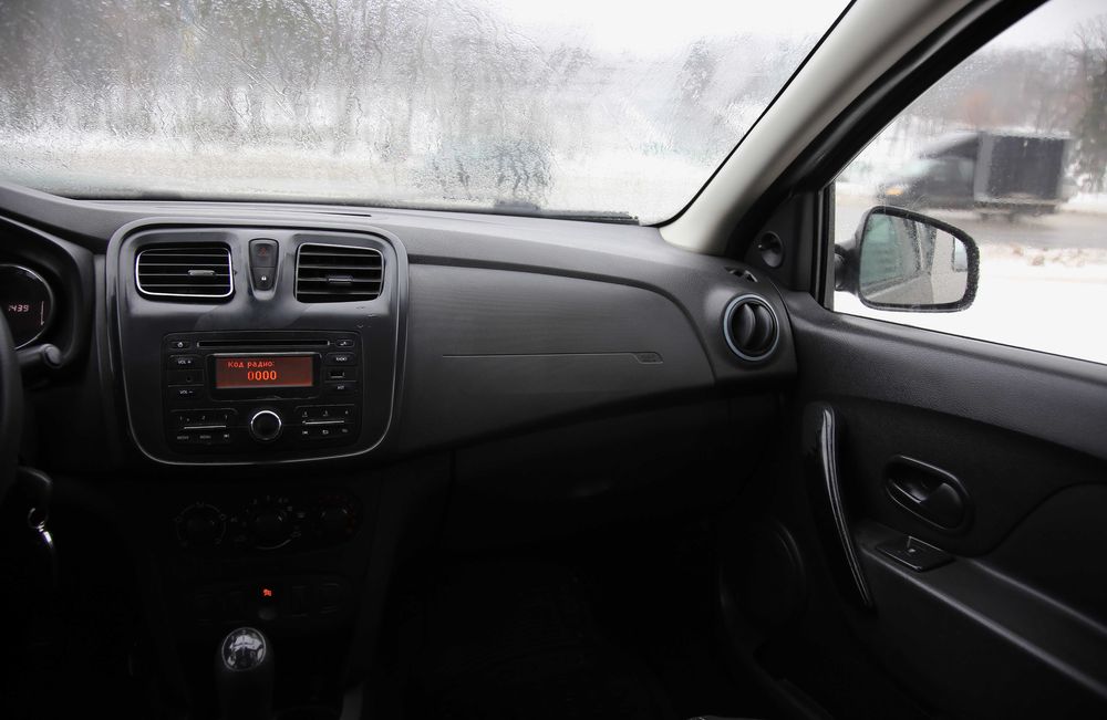 Renault Logan 2013