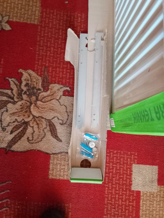 Продам батарею ,Нова в використанні не була ,без торгу 2100