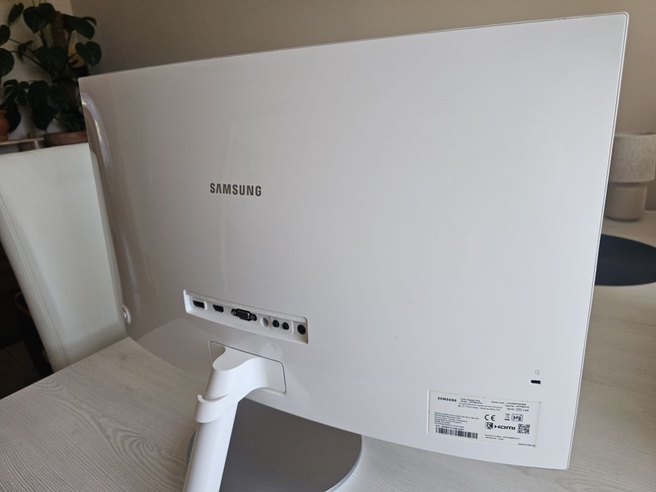 Monitor Samsnung 27 cali