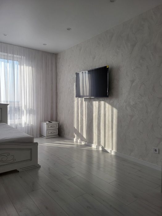 Здам гарну квартиру в новобудові жк Гранд Сіті Домбровський