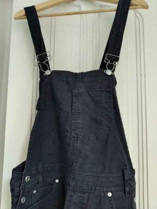 Jardineiras jumpsuit de ganga preta Levi's impecáveis