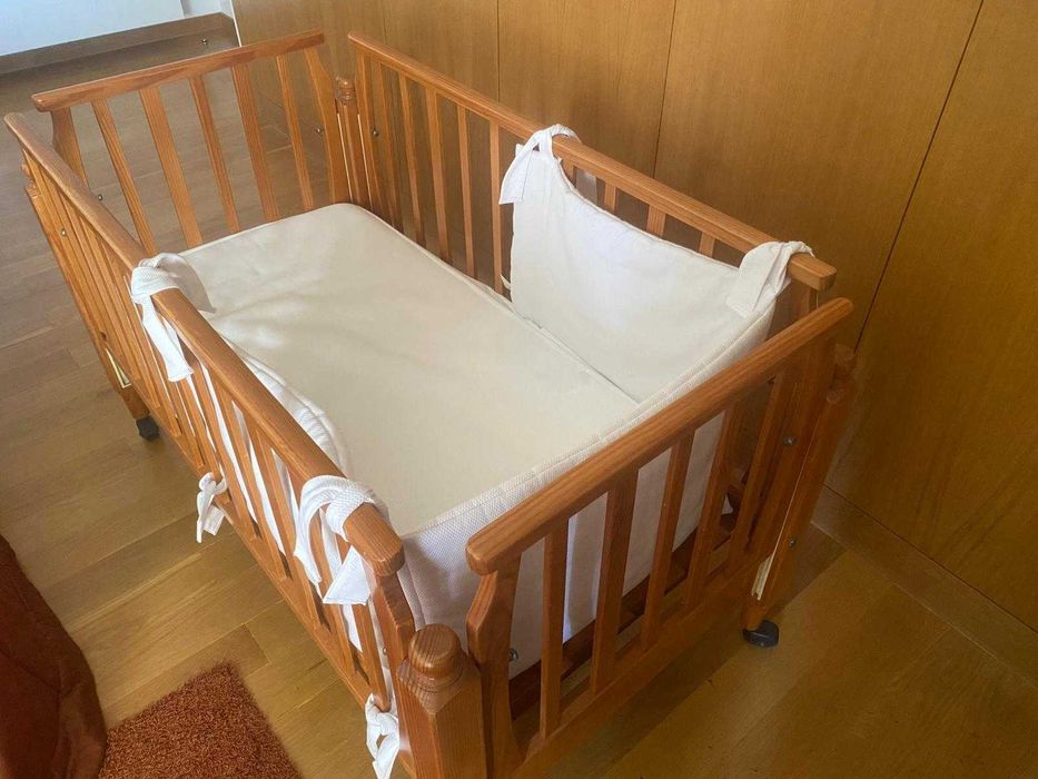 Berço de madeira