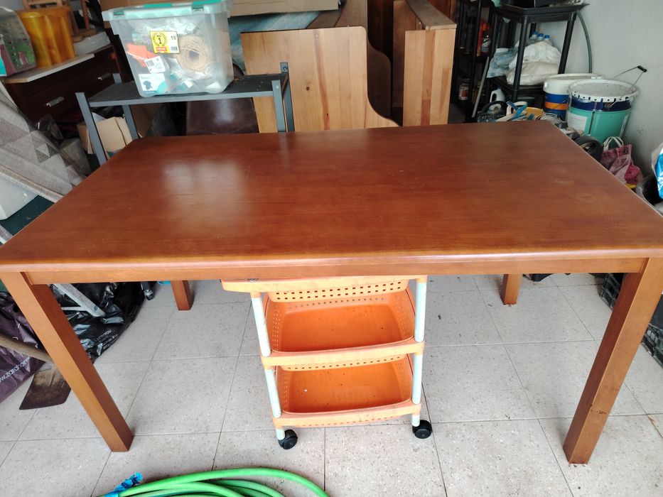 VENDO mesa madeira