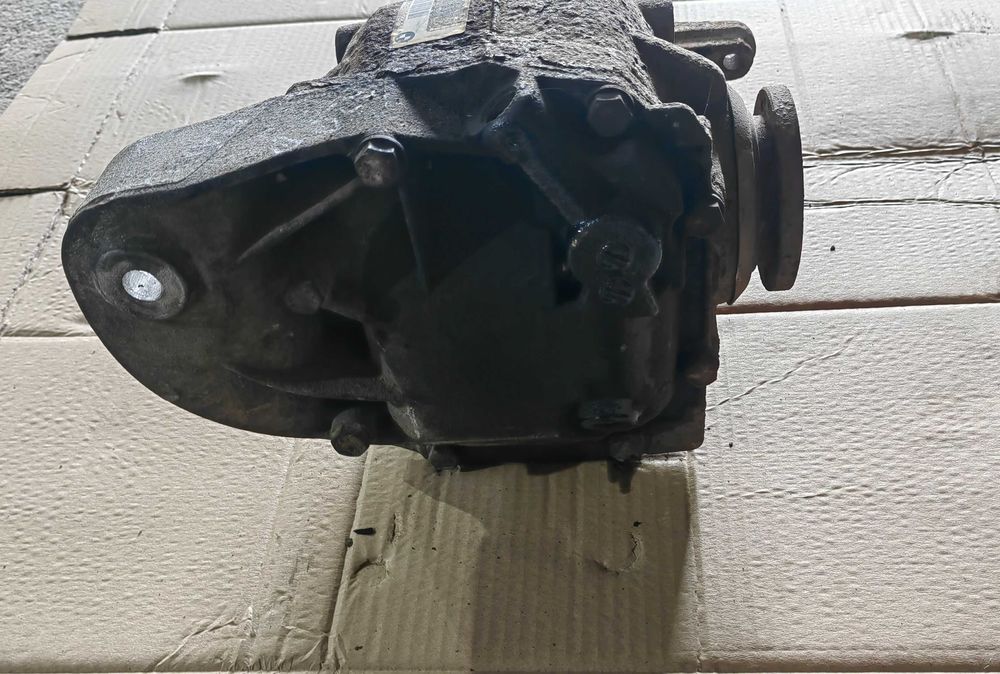 Diferencial BMW serie 1 e 3  E81/E82/E87 / E9x relação 2,56 7566.225