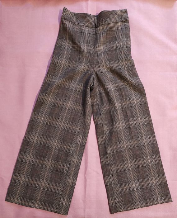 Новые. Брюки- кюлоты H&M. Рр. XS.