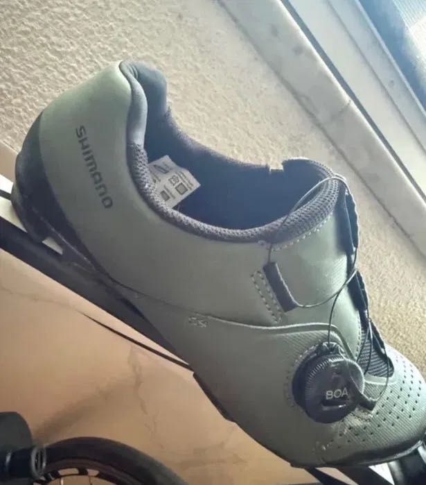 Sapatos Shimano BOA Tam. 38 + Capacete Rockrider | Como Novos