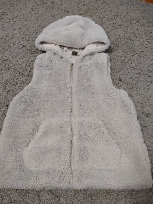 Куртка, курточка, косуха, жилетка, безрукавка для дівчинки