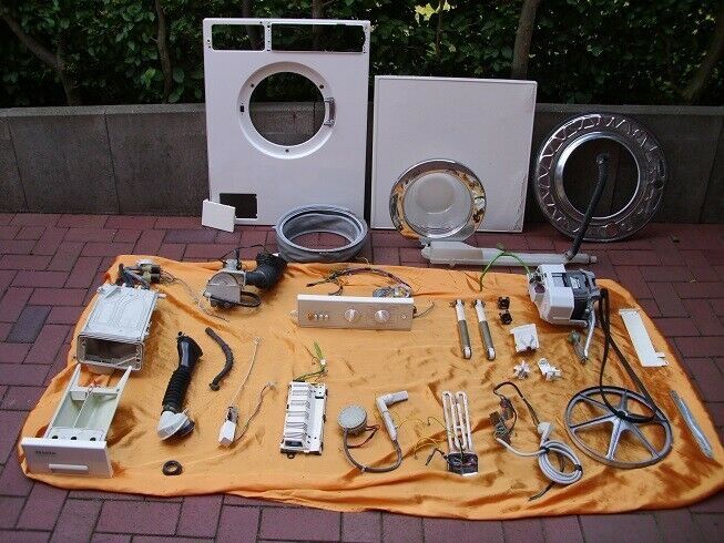 Крестовины Miele и др. запчасти.