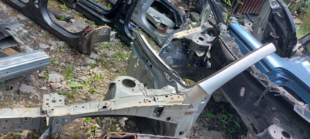 Toyota Camry 40 четверть лонжерон стакан полка крыла