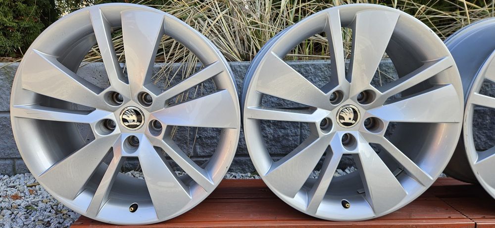 Skoda Superb/ Octavia- felgi Zenith 18"
