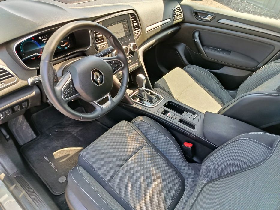 Renault Megane ST E-Tech híbrido plugin, IVA DEDUTÍVEL! Nacional