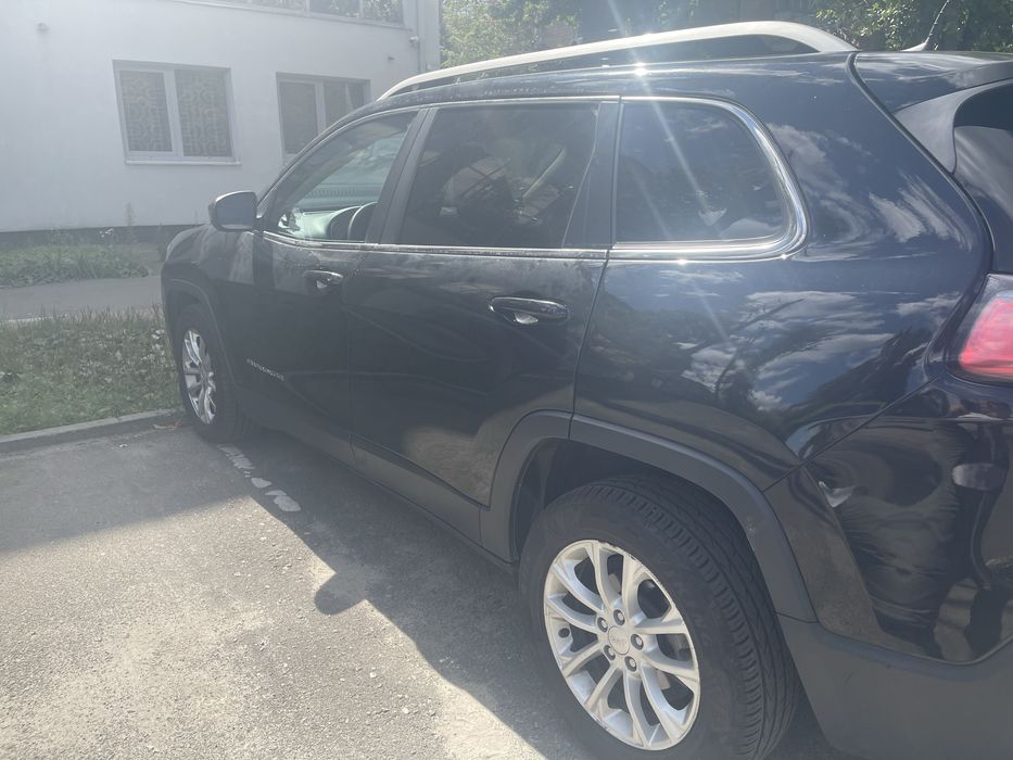 Продам власний Jeep Cherokee 2019 року