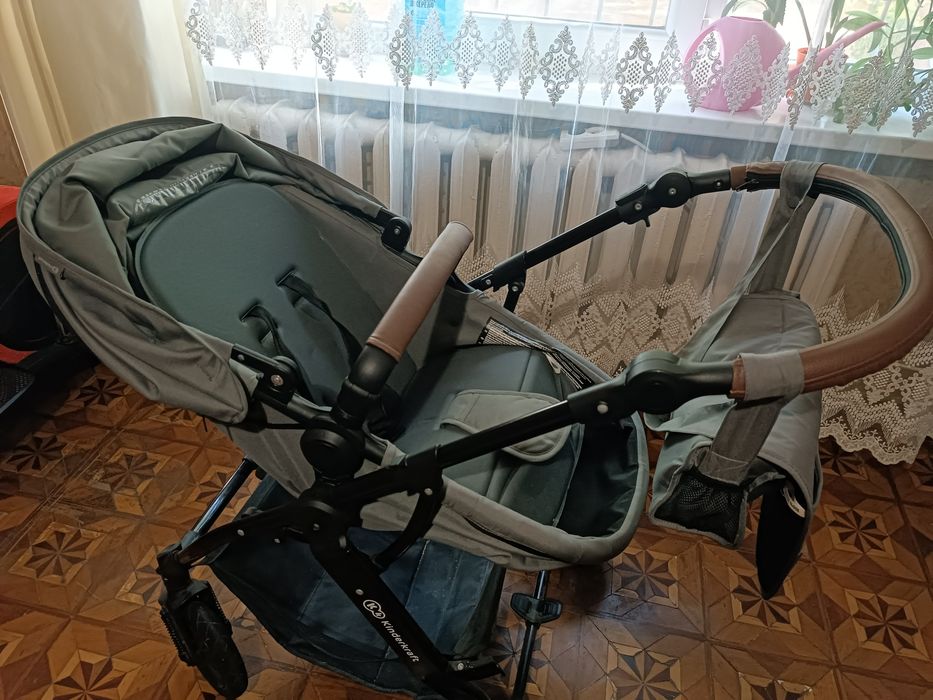 Продам коляску трансформер 3в 1