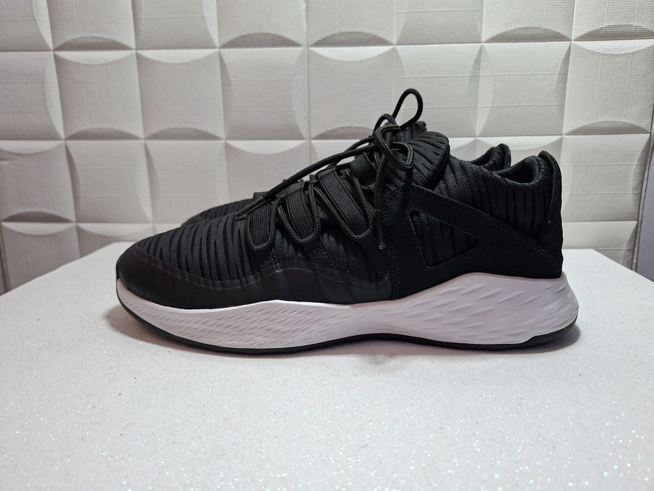 Jordan Formula 23, rozmiar 42,5