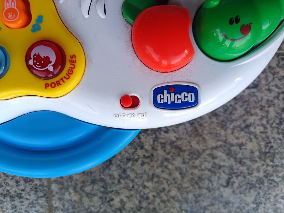 Mesa interativa da Chicco