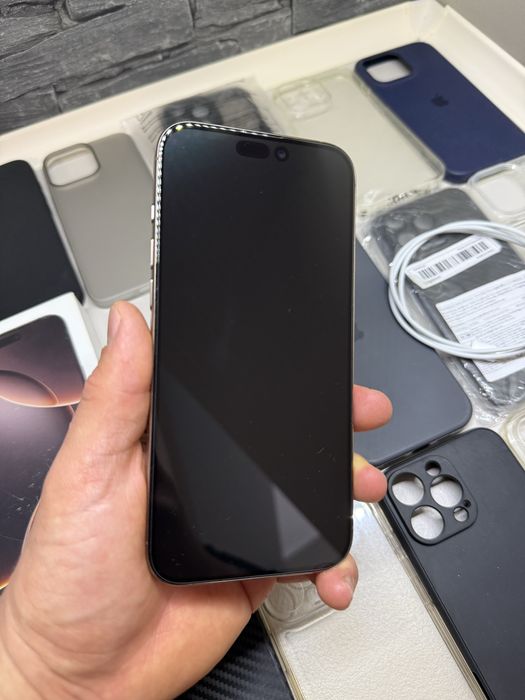 Продаю iPhone 16 Pro Max 256 GB (Desert Titanium)