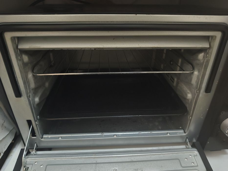 Forno elétrico Becken 46 L.
