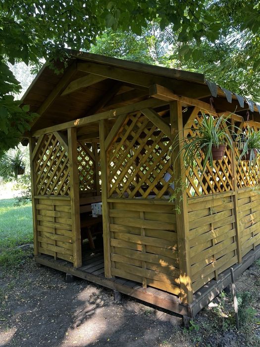Продам альтанку з масива дерева 6.5к м2 розмір 3*3