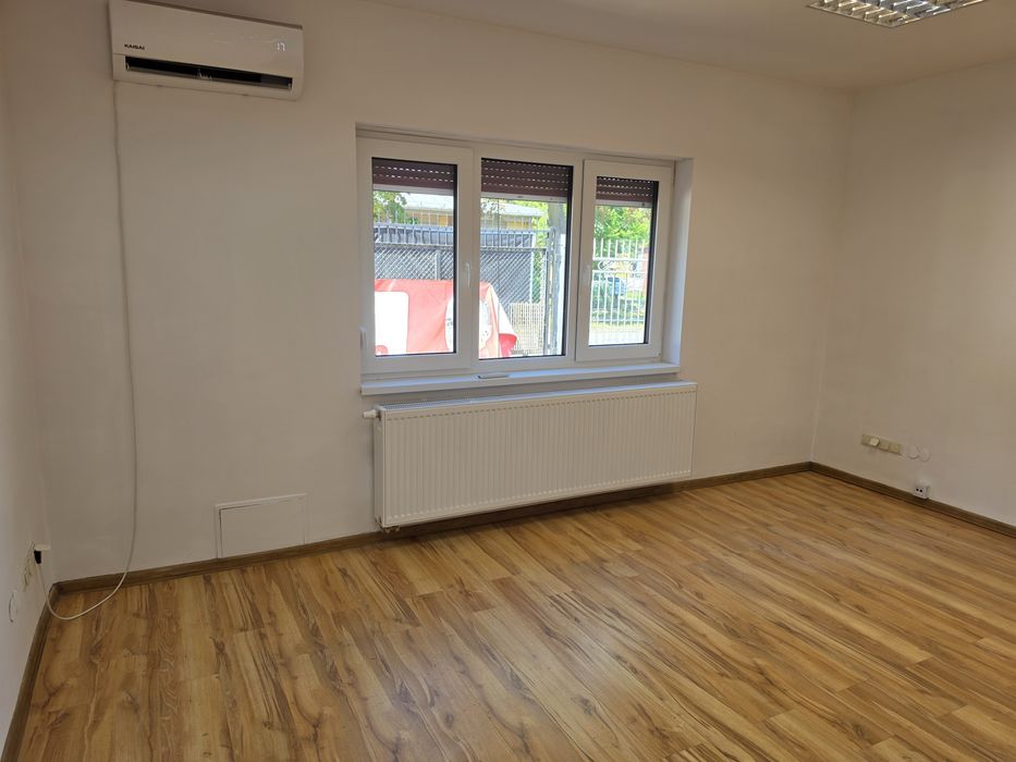 Pomieszczenie Biurowe 19 m 2 do wynajęcia od Września  Parter
