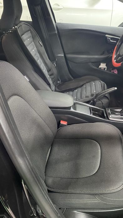 Carro Volvo V40 para venda