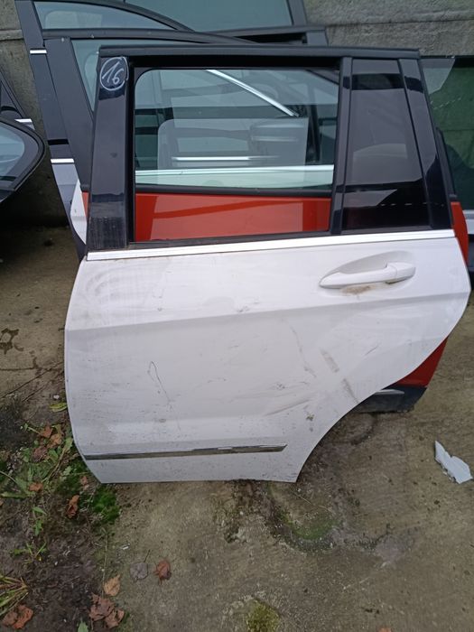 Mercedes GLK drzwi prawe lewe przód tył