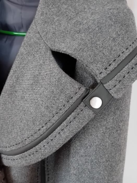 Elegancki płaszcz jesienny/zimowy  80% wełna, r. 40/42