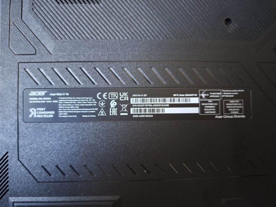 Sprzedam laptopa acer nitro v16