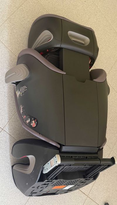 Cadeira de bebé para automóvel marca CYBEX Gold Solution S-FIX