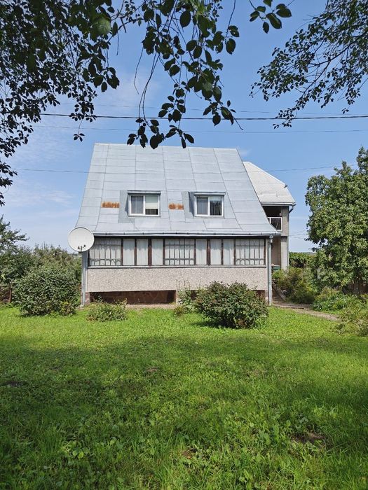 Продаж окремо стоячий будинок