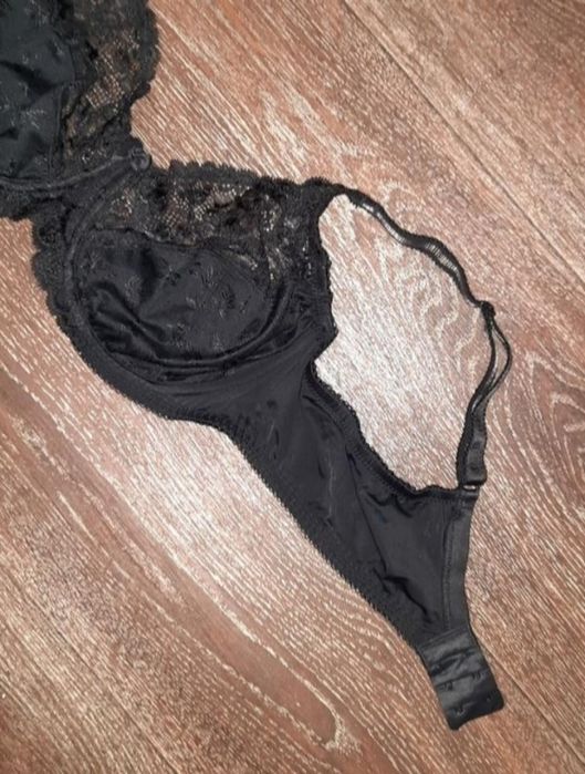 Бюстгальтер мягкий на косточках  Marks & Spencer р.42С/95С