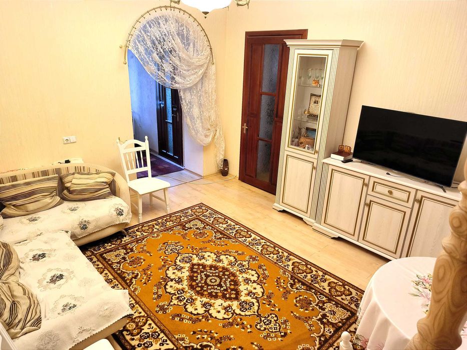 Продам ЧЕТЫРЕ таунхауса, Одесса, море 7-мь мин. пешком 10-ст.Б.Фонтана