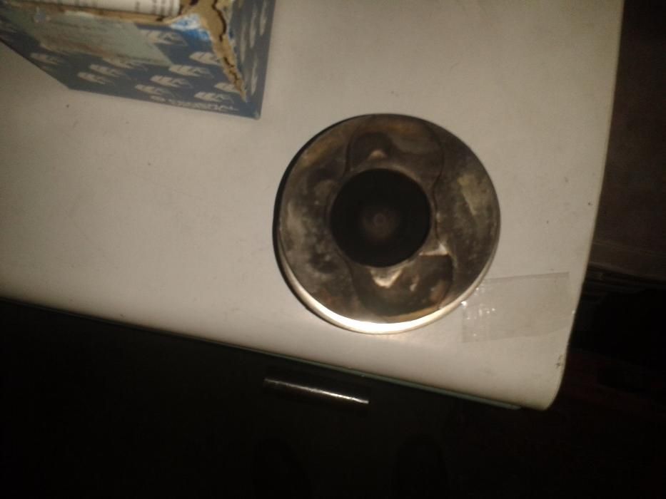 Pistons opel ou alfa romeo 1.9