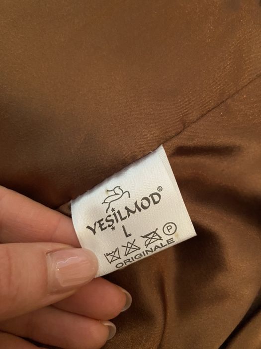 Шкіряна куртка жіноча