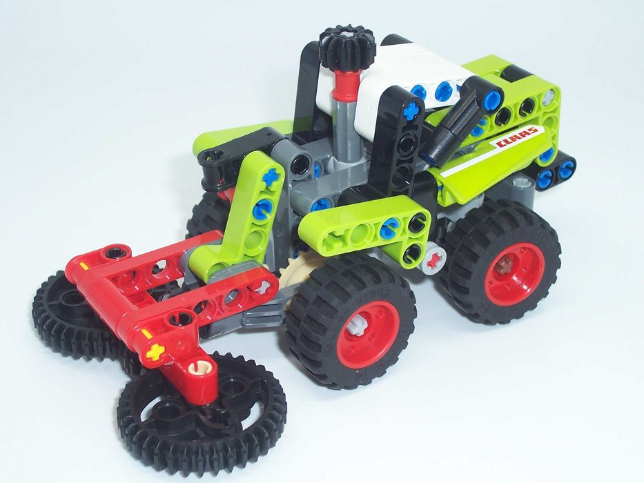 K48 Klocki LEGO Technic Mały traktor ciągnik rolniczy CLAAS XERION