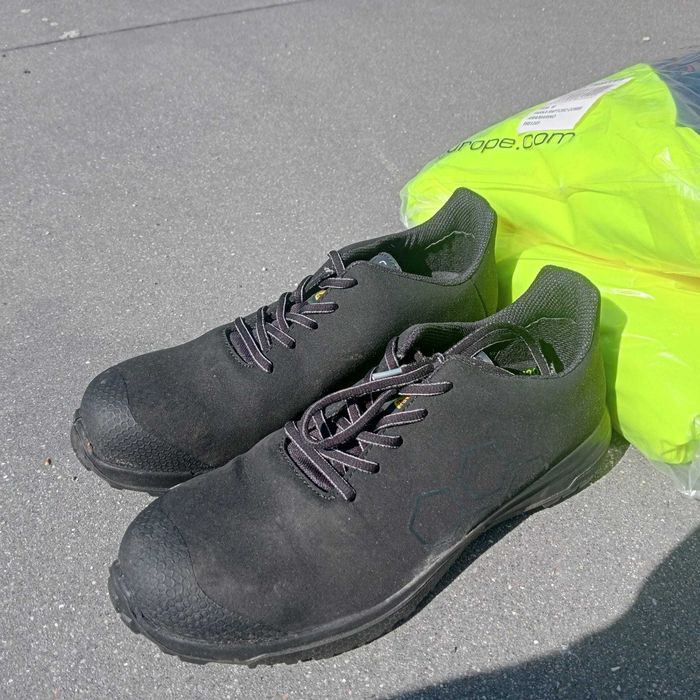 Sapatos de Segurança + Casaco Refletor (Ideal para Obra/Fábrica)