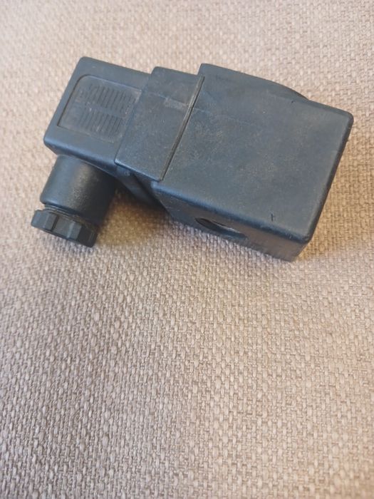 Котушка до соленоїдних вентилів Castel Type HM2 ITALYз клемною фішкою