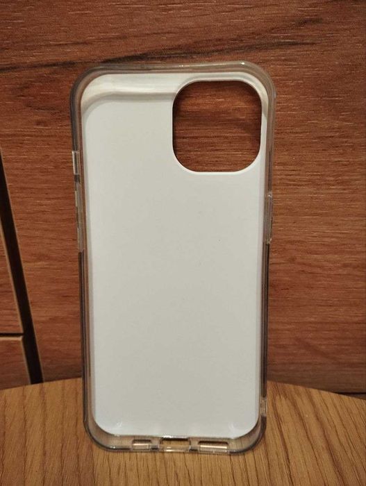 Чехол для моделей iPhone 12, 13 или 14.